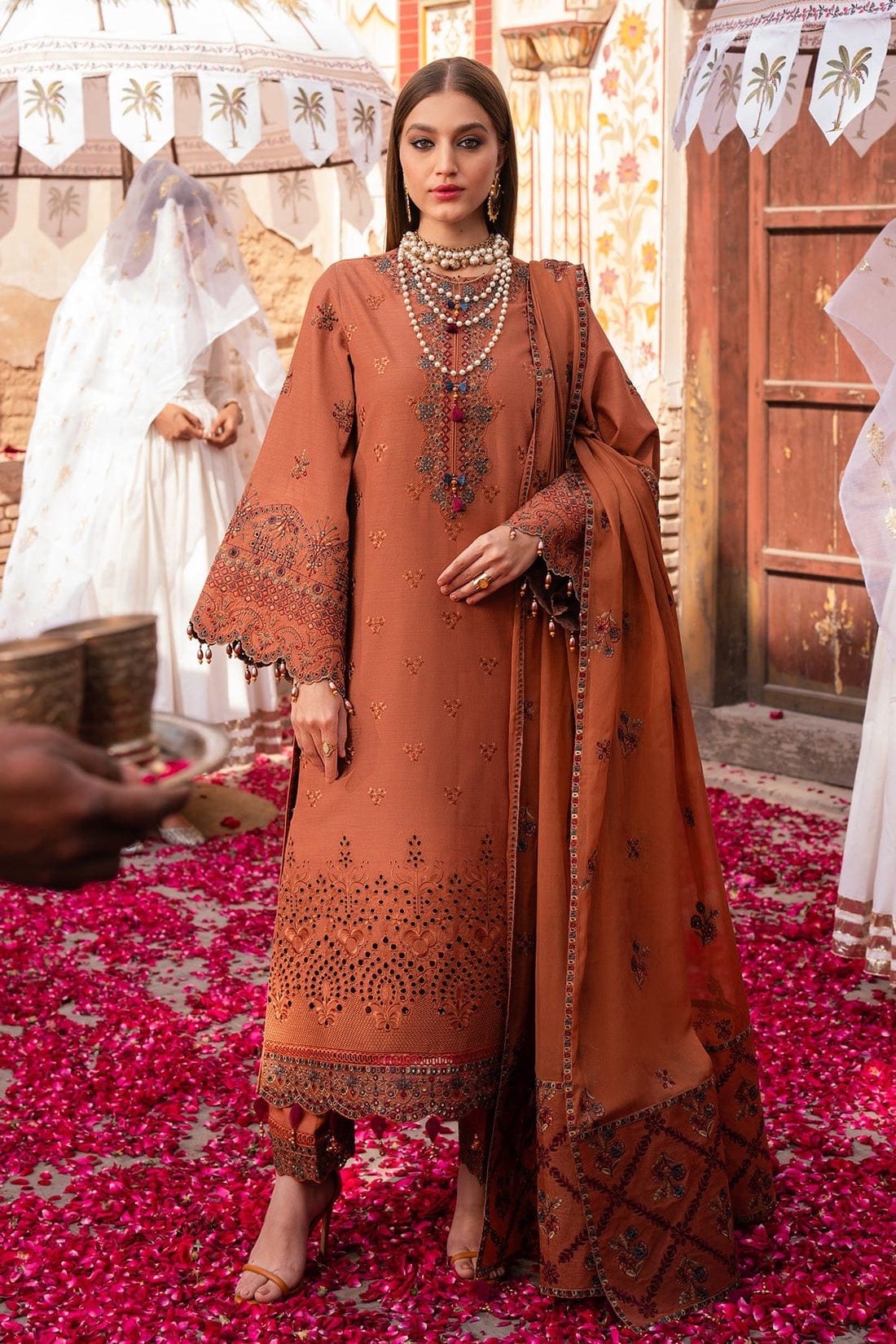 Lawn 3pc Available on Fine Quality with Chiffon Emb Dupatta — Alizeh