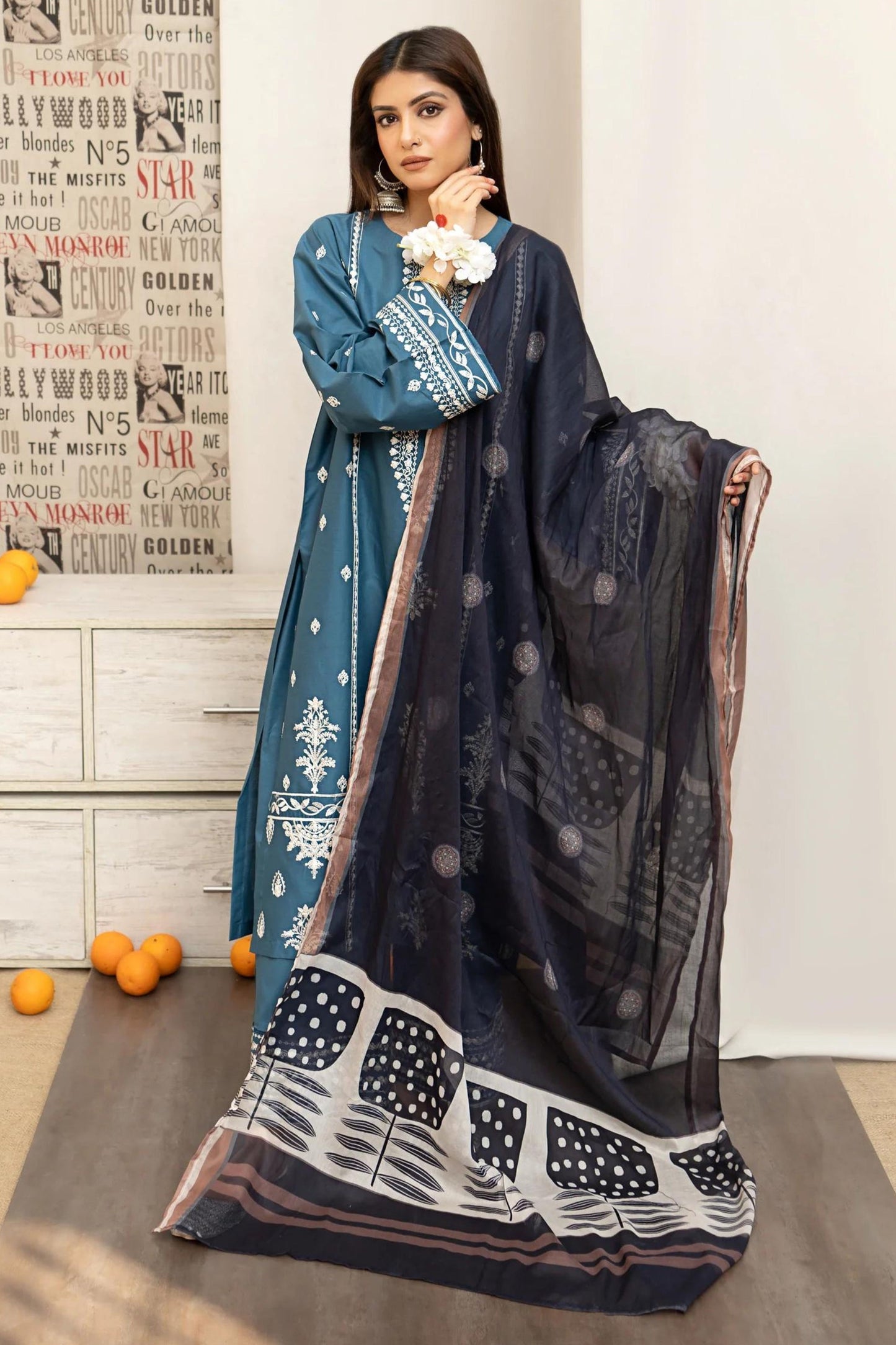 Lawn Suit with voil diamond Dopatta 3 Pcs Suit