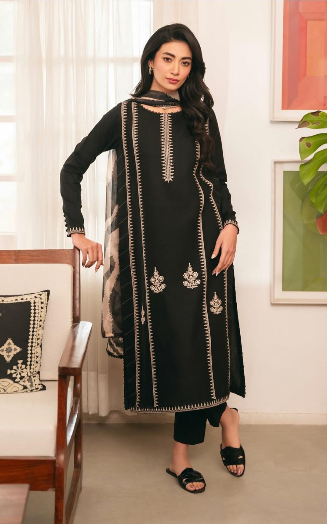 Mahamira on emb Lawn with Diamond printed Dopatta