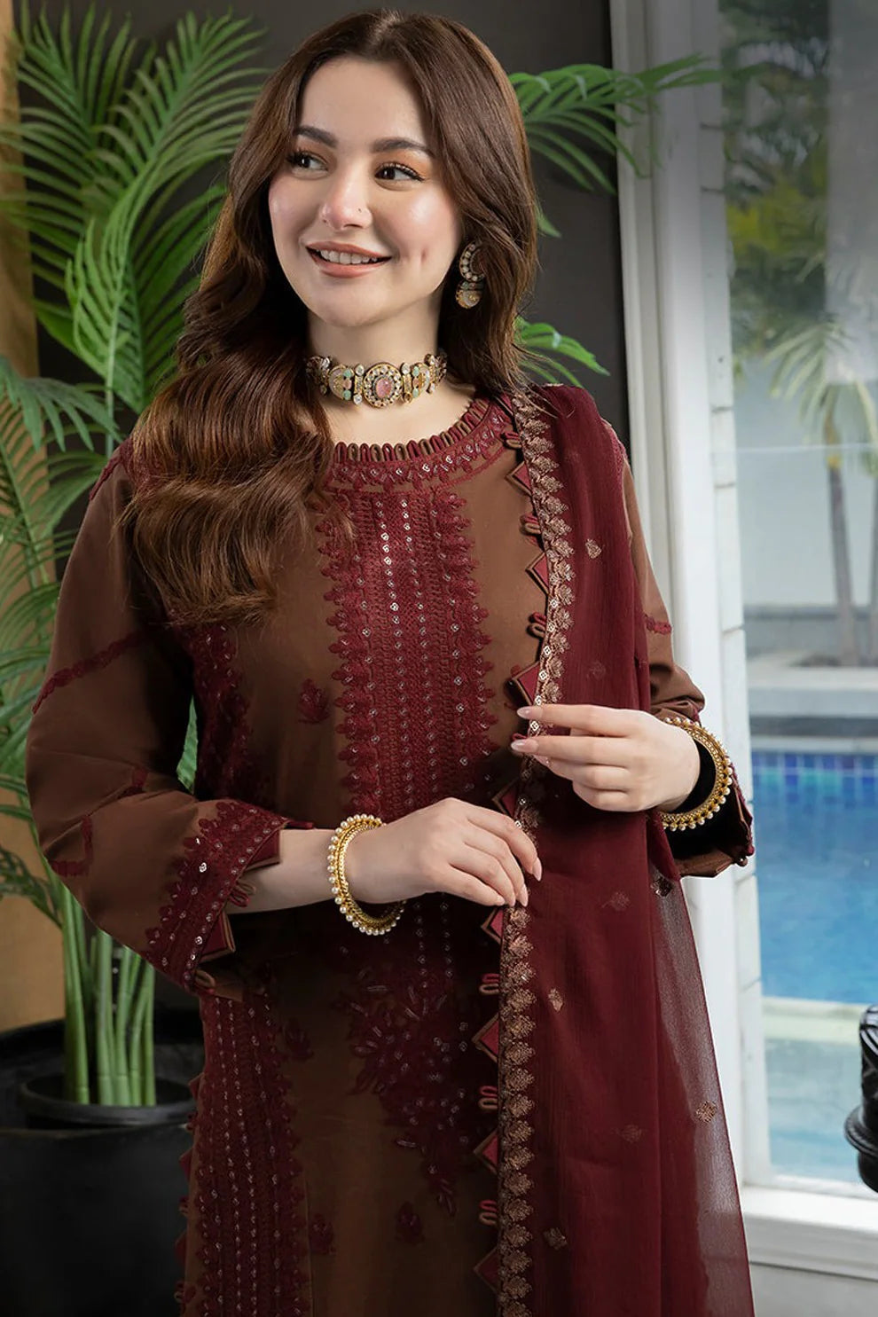 Asim jofa on emb Lawn with Chiffon Emb Dopatta